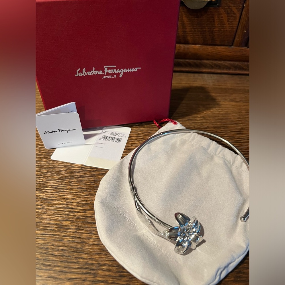 Salvatore Ferragamo 925 Silver Floral Choker